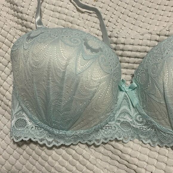 NWT- Paramour- 36B & 36C . Mega push up - Picture 3 of 8